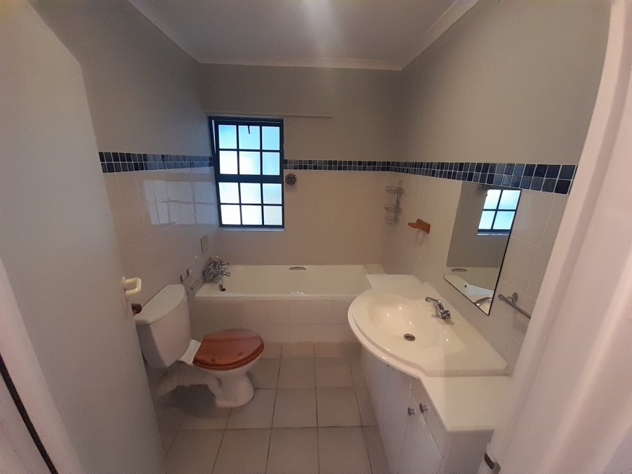 To Let 2 Bedroom Property for Rent in Dobson Western Cape